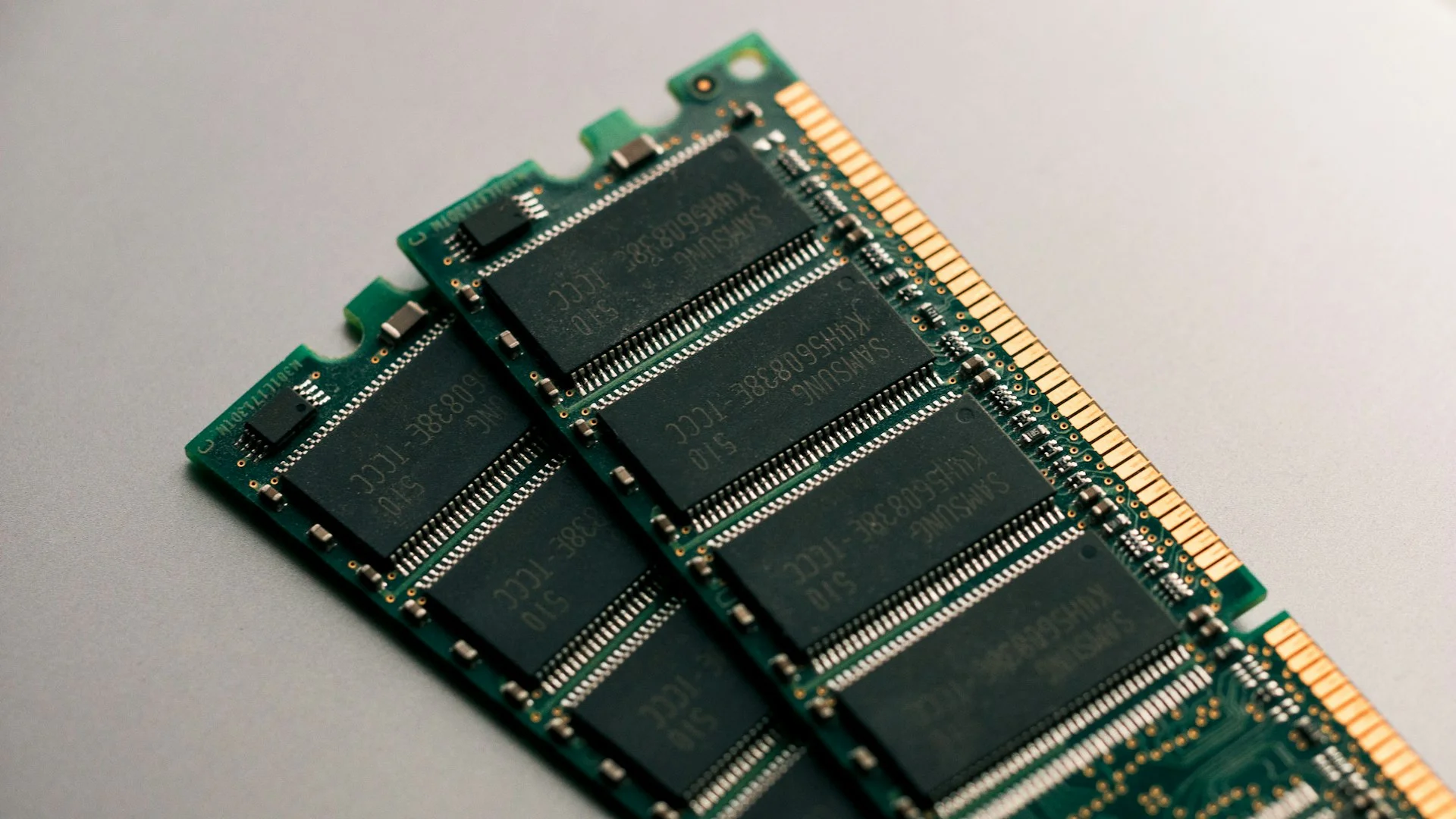DDR5 vs DDR4: Är det värt att uppgradera och vad får du för pengarna?